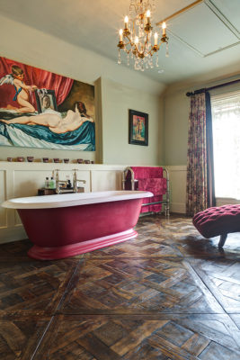 Reclaimed Flooring - Versailles - Bordeaux Oak - bathroom