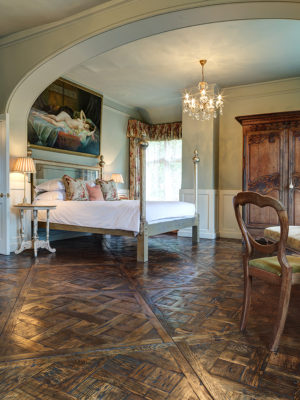 Reclaimed Flooring - Versailles - Bordeaux Oak - bedroom